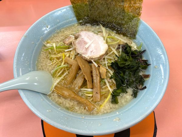 「正油ネギラーメン・小盛 ７８０円 ※麺硬め・アブラ多め」@ラーメンショップ 東大室店の写真