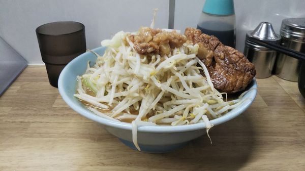 「ラーメン ニンニク・脂マシ 野菜チョイマシ」@俺の生きる道 白山店の写真