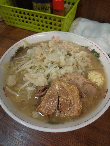 「小750円(麺少なめ・ニンニク・アブラ)」@ラーメン二郎 品川店の写真