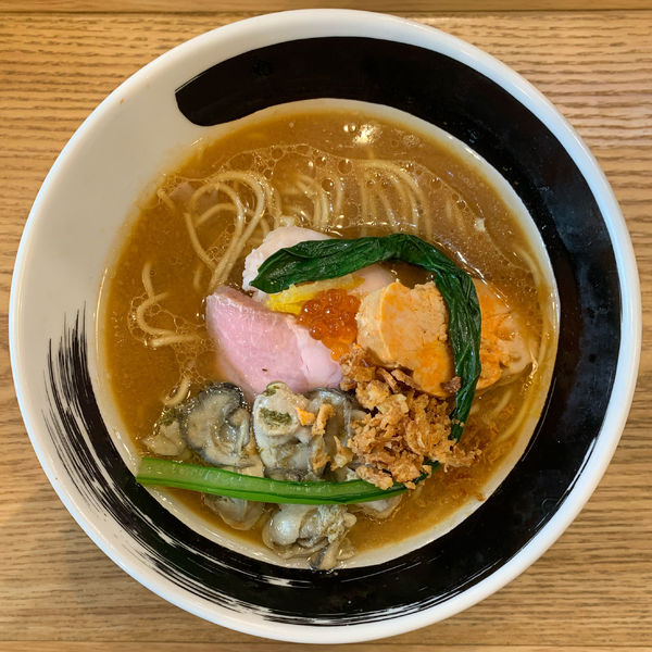 「【限定】牡蠣の赤味噌そば」@麺処しろくろの写真