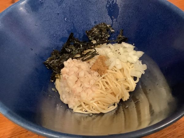 「背脂の和え玉ハーフ　350円」@麺処 にぼし香 横浜店の写真