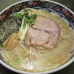 塩ラーメン（660円）