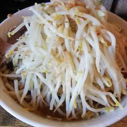 ラーメン300g（780円）野菜アブラ