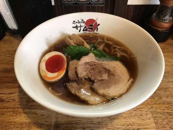 「醤油らーめん 780円」@らーめん サムライの写真