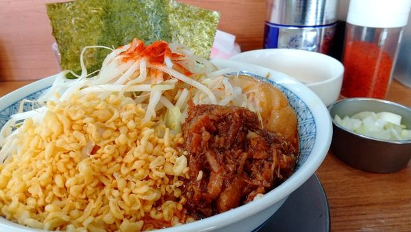 「#辛味噌ラーメン #920円 #チャーシュー #220円 #味付」@ラーメン ぶぅさんの写真