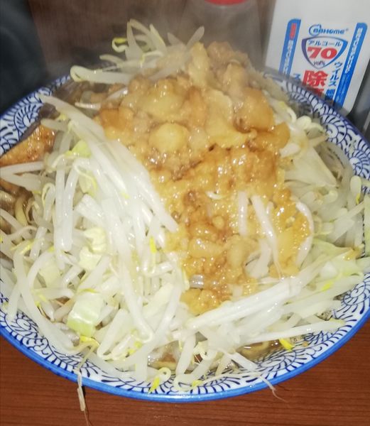 「大マム（800円）野菜ニンニクアブラ」@松木田田の写真