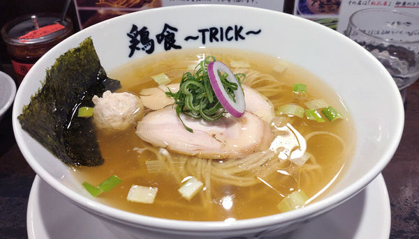 「【昼】塩らー麺」@鶏喰～TRICK～の写真