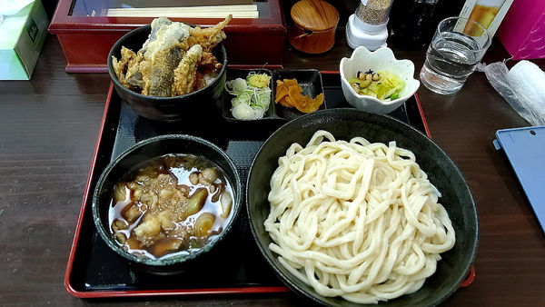 「『肉汁うどんセット 中盛+かき揚げ野菜天』」@森製麺所の写真