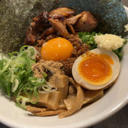 全部乗せ台湾まぜそば