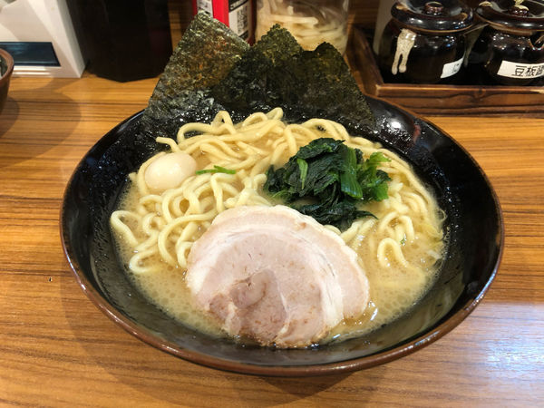 「ラーメン」@横浜家系ラーメン 壱角家 落合南長崎店の写真