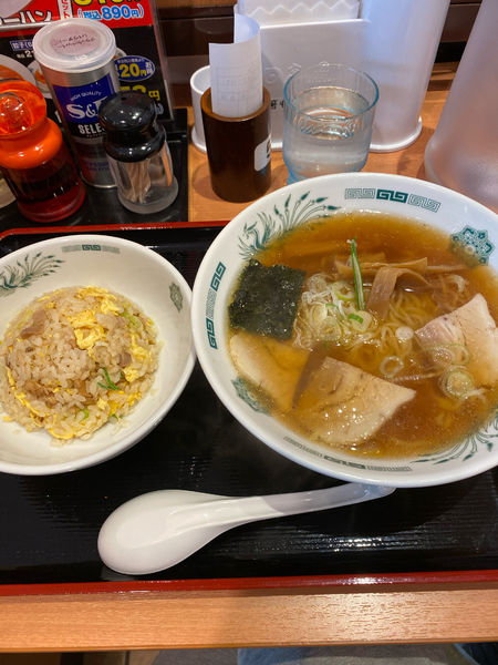 「中華ラーメン➕半チャーハン650円」@日高屋 東大島駅前店の写真