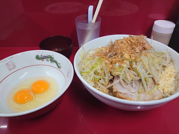 「大ラーメン汁なし（塩）+ 玉×2 etc...」@ラーメン二郎 越谷店の写真