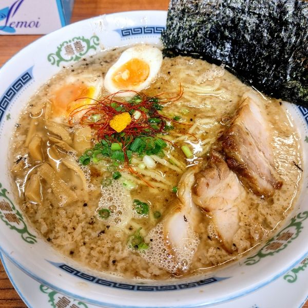 「濃口豚骨魚介ラーメン」@めん処 宣の写真