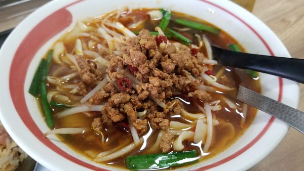 「台湾刀削麺」@紅葉の写真