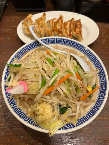 「タンギョウ 940円」@トナリ 丸の内店の写真