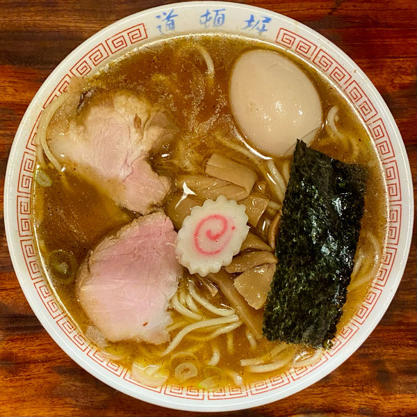 「中華そば（味玉入り）¥890円（中盛り＋100円）」@中華めん処 道頓堀の写真