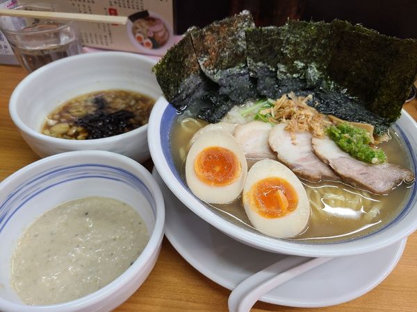 「浅蜊と金目鯛出汁のつけそば」@中華そば 半ざわの写真