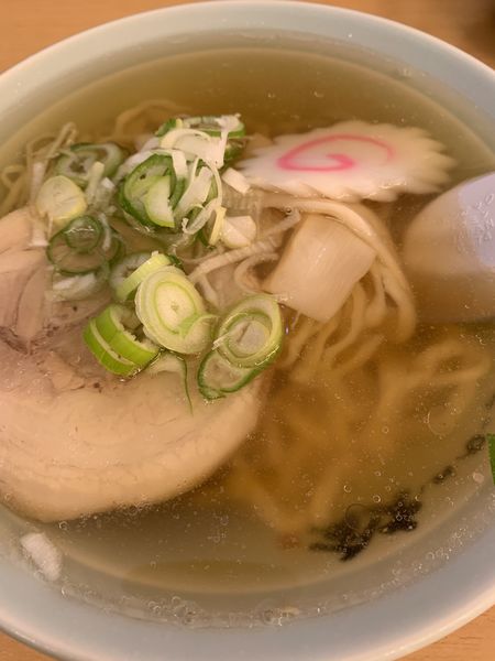 「ラーメン　595円(＋餃子3個　270円)」@らーめん 大金の写真