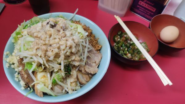 「ねぎ汁なし　おくら」@ラーメン二郎 中山駅前店の写真