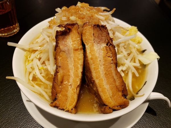 「マクロ　チャーシュー2枚　中盛り」@人類みな夢を乗せて 赤坂店の写真