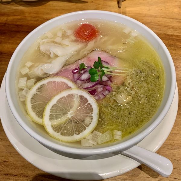 【期間限定】牡蠣豚骨拉麺（わさび飯付き）