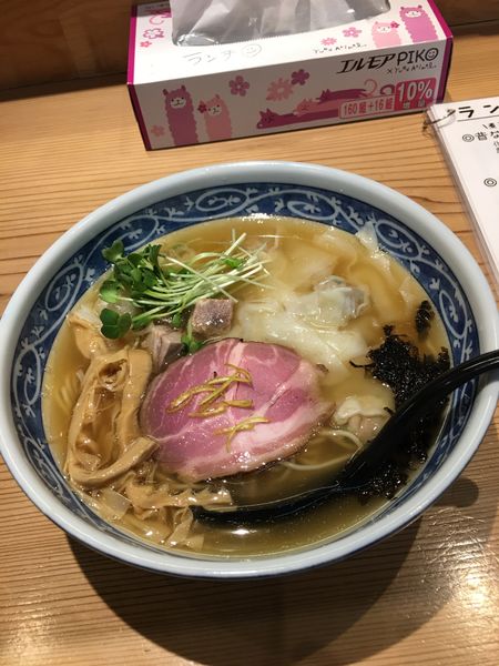 「アラ炊きワンタン支那そば(白醤油) 900円」@幸屋きよまる 総本店の写真