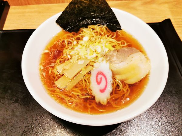 「昔ながらのしょうゆラーメン」@ぱっぷや 市民市場店の写真