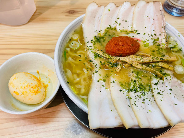 「赤湯からみそチャーシュー麺＋から味噌味玉」@龍上海 新横浜ラーメン博物館店の写真
