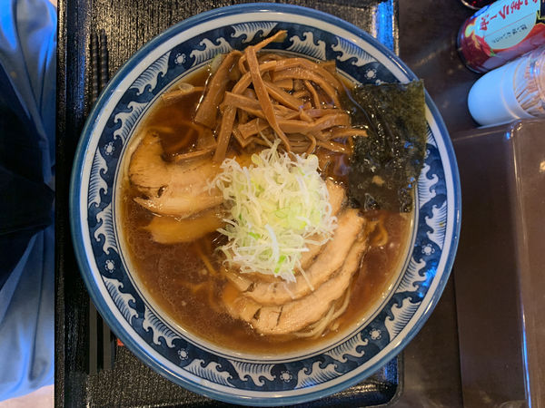 「肉入り中華そば」@井戸端よしおの写真