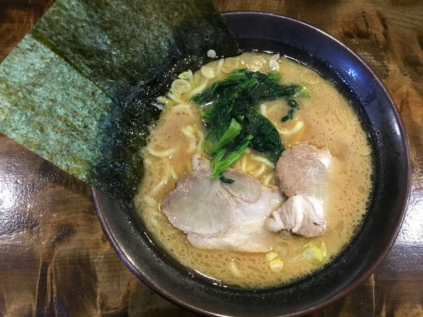 「ラーメン（中）」@麺処 謹ちゃんの写真