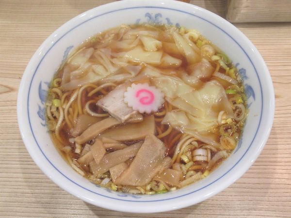 「ワンタンメン（650円）」@らーめん 高尾の写真