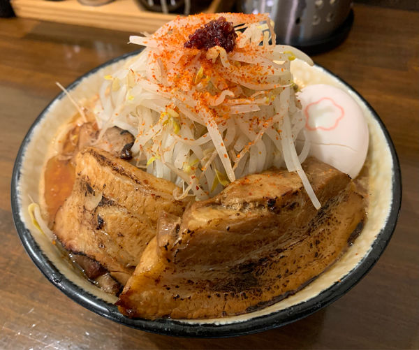 「赤富士(150g)+特製+半ライス  ￥900+￥240+￥10」@麺処 はいからの写真