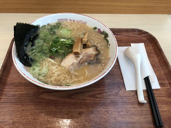 「醤油とんこつラーメン（麺大盛り）」@とんこつ醤油ラーメン 麺大将 パサール幕張店の写真