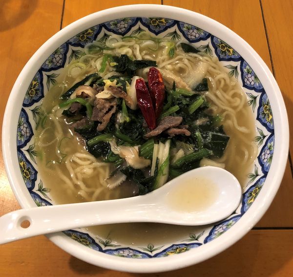 「牛肉のあっさり激辛ラーメン」@中国ラーメン 揚州商人 イオンレイクタウンmori店の写真