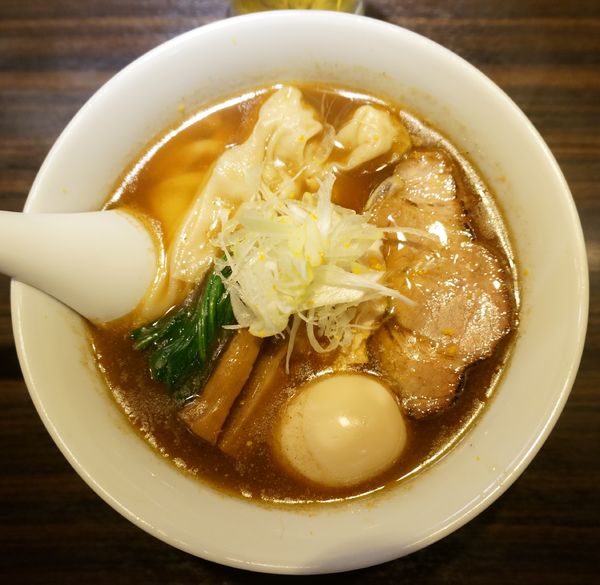 「わんたんめん＋半熟煮卵＋生ビール」@麺や 豊の写真