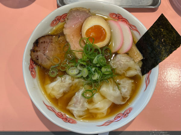 「流星プレミアム+ワンタン」@流星軒の写真