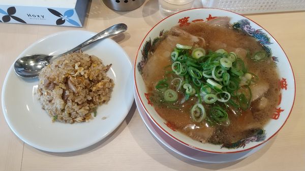 「半チャーハンセット1100円」@本家 第一旭 神保町店の写真