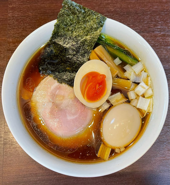 「醤油らーめん、味玉、チャーシューご飯」@とものもとの写真