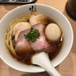 特製醤油らぁ麺