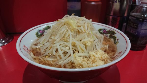 「小ラーメン(700円)麺少な目ニンニク」@ラーメン二郎 千葉店の写真