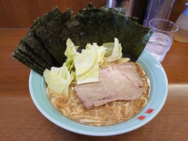 「豚骨ラーメン中+海苔」@樂家の写真