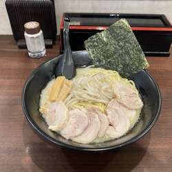 鶏白湯ラーメン