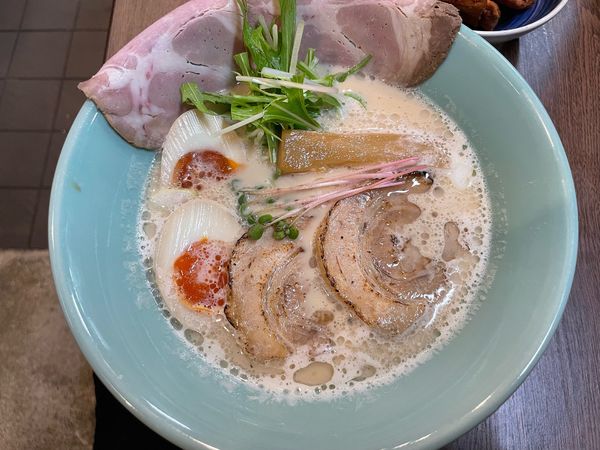 「とんこつしょうゆDX」@俺の名はJの写真