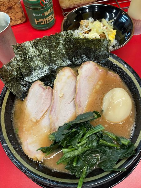 「チャーシューメン（３枚）＋半玉子ライス」@IEKEI_TOKYO 王道家直系の写真