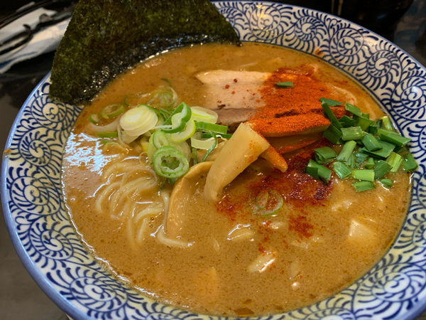 「辛味噌らーめん」@麺の坊 晴レル屋 総本店の写真