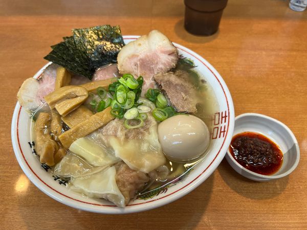 「特製塩ラーメン辛味100円追加」@龍聖軒の写真