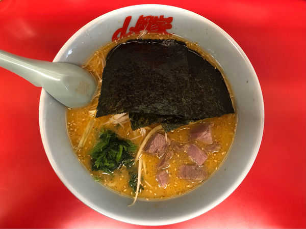 「特製味噌ネギラーメン＋コロチャーシュー6個」@ラーメン山岡家 谷田部店の写真
