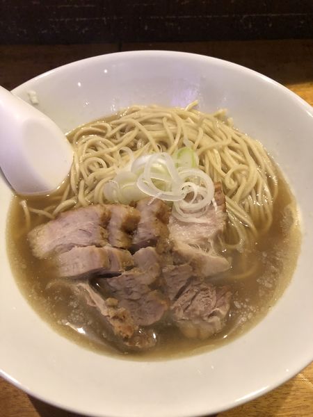 「肉そば(小・焼豚4枚)800円」@自家製麺 伊藤の写真