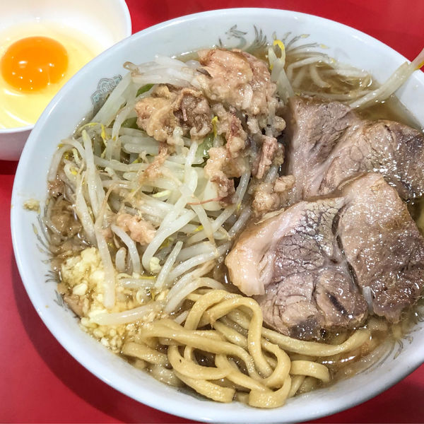 「ミニ600円豚追加150円生卵50円」@ラーメン二郎 千葉店の写真