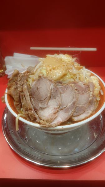 「大豚W  野菜  ニンニク  アブラ」@ラーメンタロー 蒲田の陣の写真